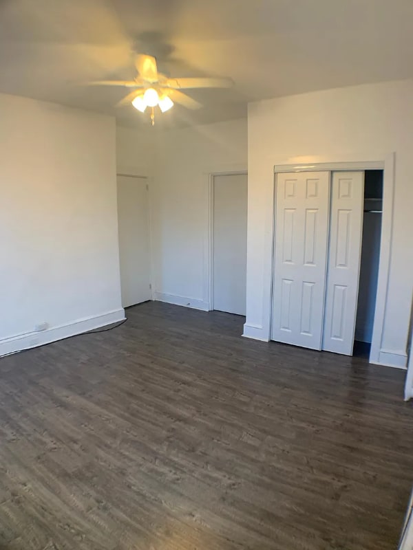 Building Photo - 402 S Lime St