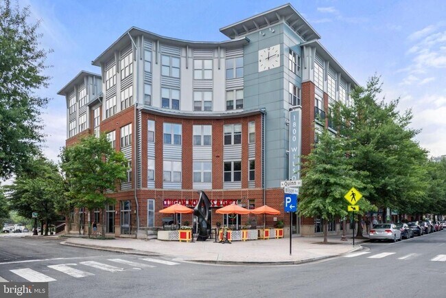 Building Photo - 1800 Wilson Blvd