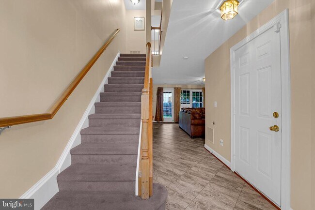 Building Photo - 14197 Madrigal Dr