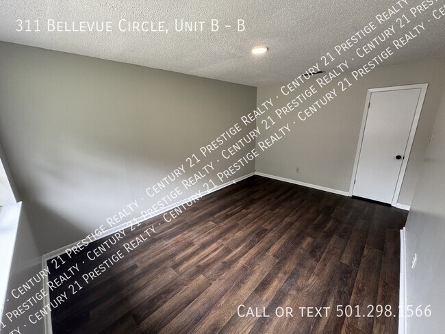 Building Photo - 311 Bellevue Cir