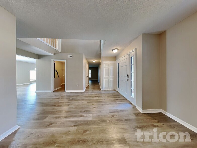 Building Photo - 3691 Wellington Ln