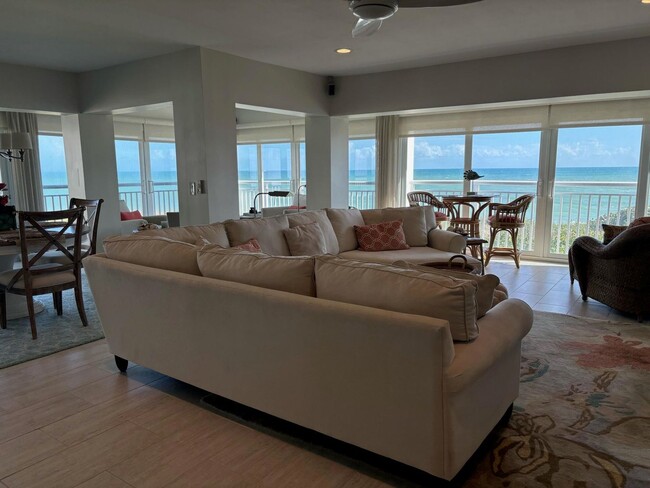 Building Photo - Hutchinson Island Rental