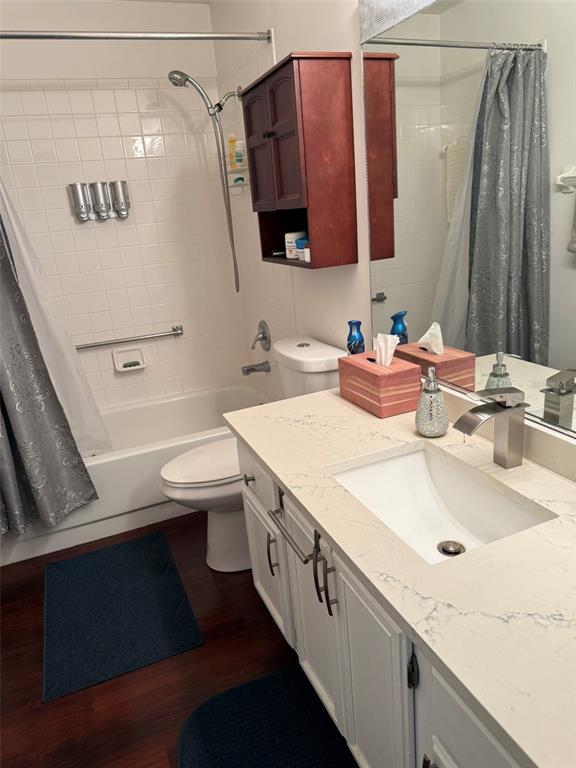 Building Photo - 731 Masterpiece Dr