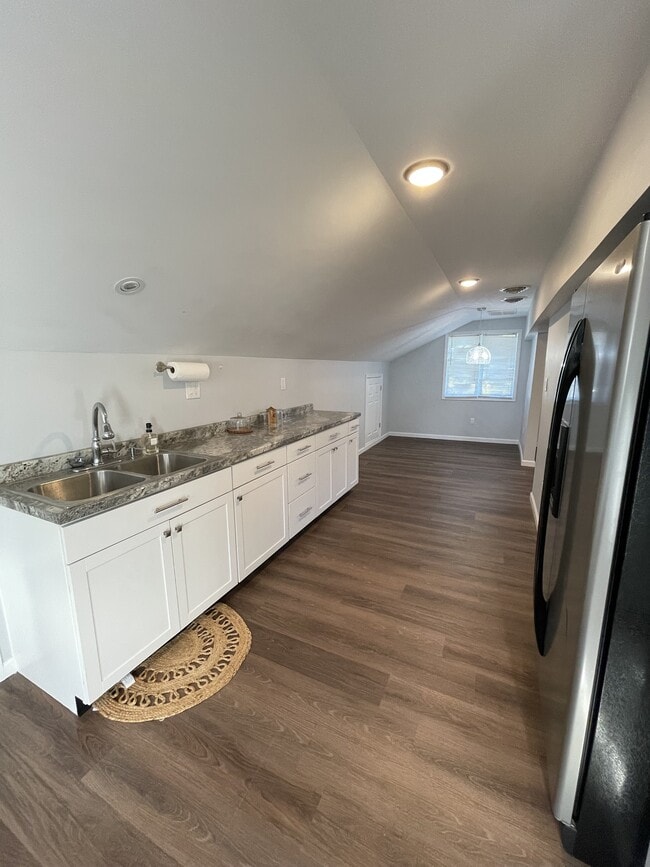 Building Photo - 530 N Curlew Rd