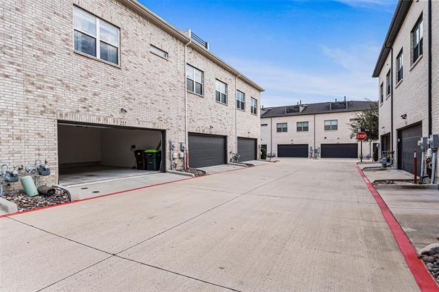 Building Photo - 504 Wellborn Dr