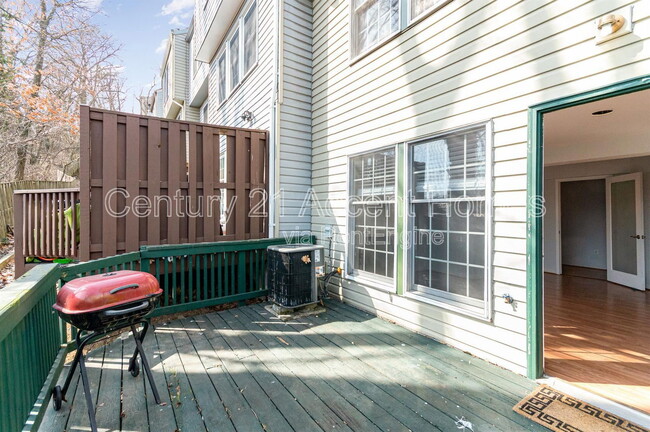 Building Photo - 5028 9th St S