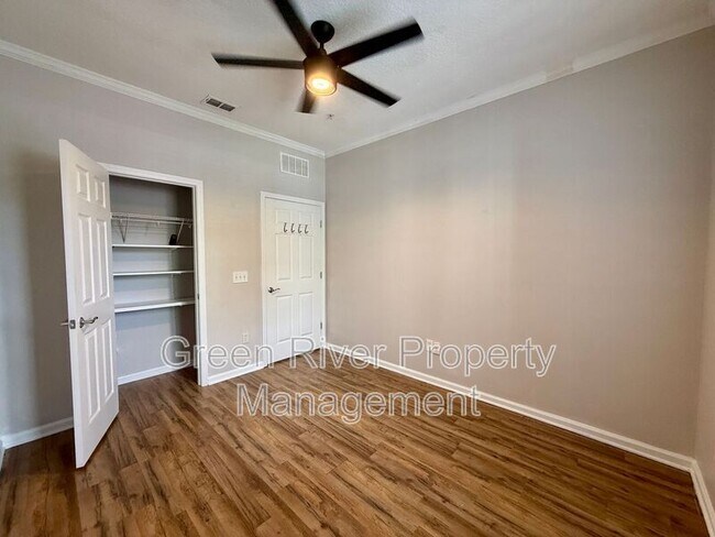 Building Photo - 11251 Campfield Dr