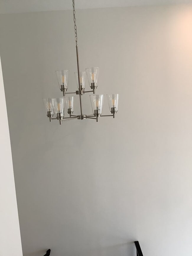 Building Photo - FREE FIRST MONTH'S RENT - New Construction Townhome Located in Prime Saratoga Springs Location.