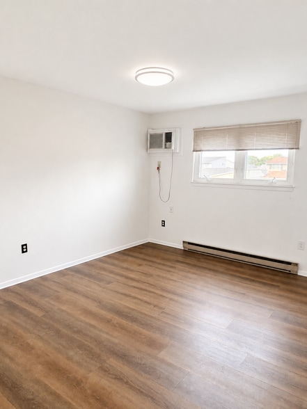 Building Photo - 85 Covington Pl