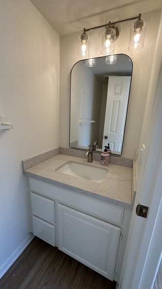 1/2 bath on main floor. - 939 Sapphire St