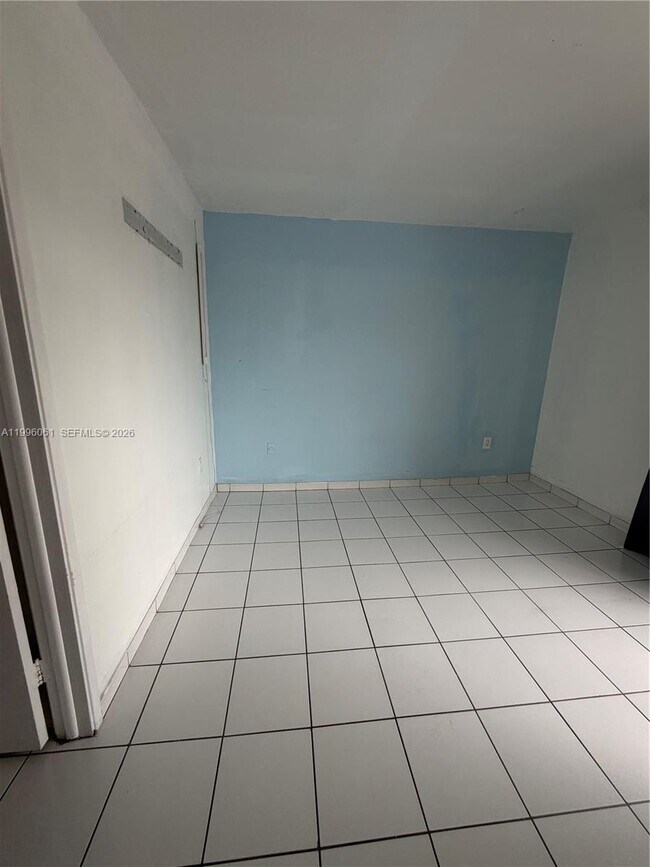 Building Photo - 2170 W 60th St