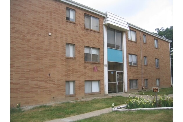Building Photo - Lowell Apartments