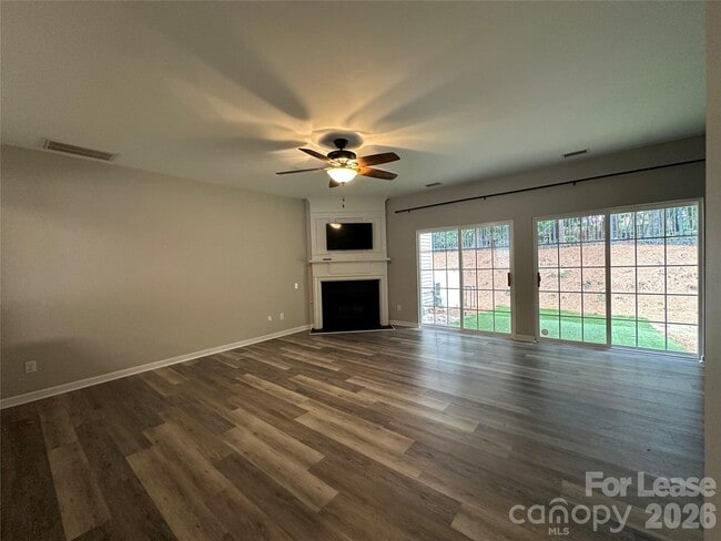 Building Photo - 6626 Rothchild Dr