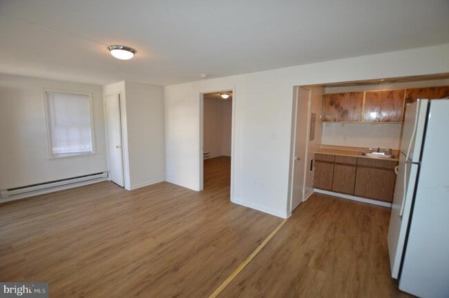 Building Photo - 109 S Bentz St