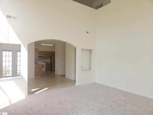 Building Photo - 213 Worcester Ln