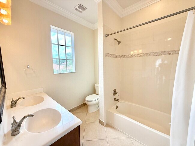 Building Photo - 9656 Cobblestone Creek Dr