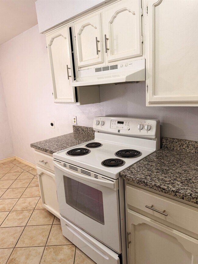 Building Photo - 5302 Springfield Ave