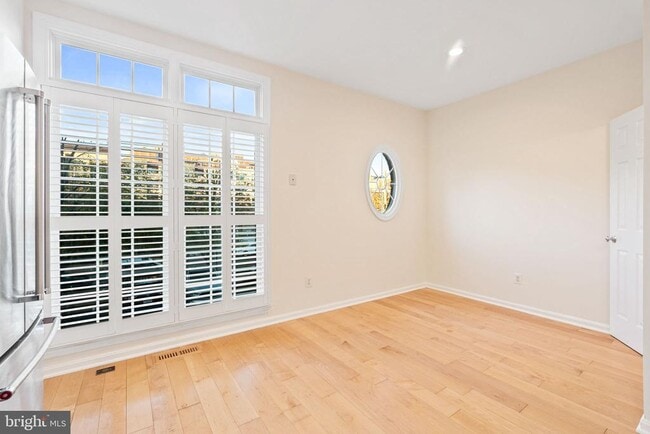 Building Photo - 3110 9th Rd N