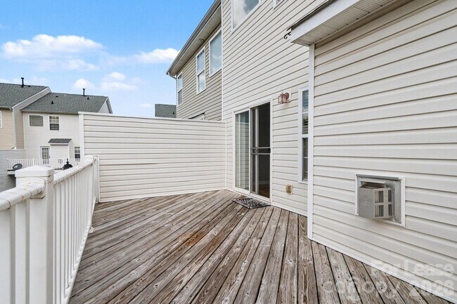 Building Photo - 2029 Kegsworth Dr