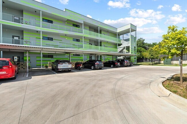 Building Photo - 4004 Banister Ln