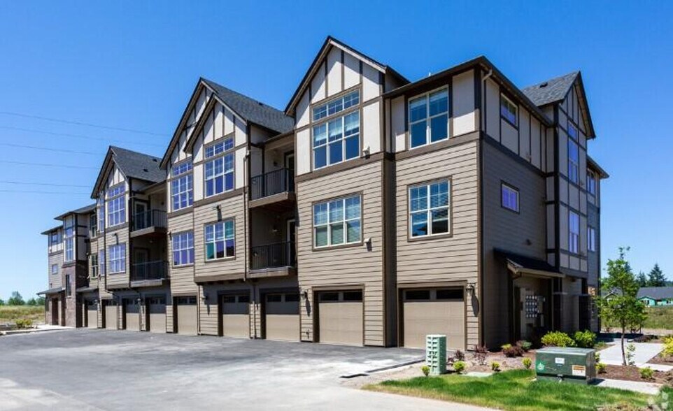 Building Photo - 16107 NW Brugger Rd