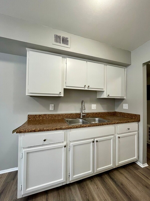 Building Photo - 11333 Old Goddard Rd