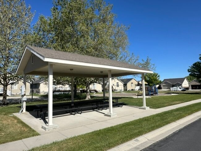 Building Photo - 1563 W Turtle Dove Ln