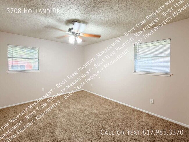 Building Photo - 3708 Holland Dr