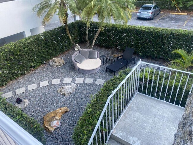 Building Photo - 24 Calabria Ave