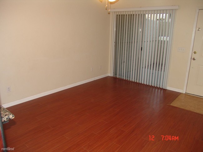 Building Photo - 2 br, 2 bath Condo - 1331 West Baseline Ro...