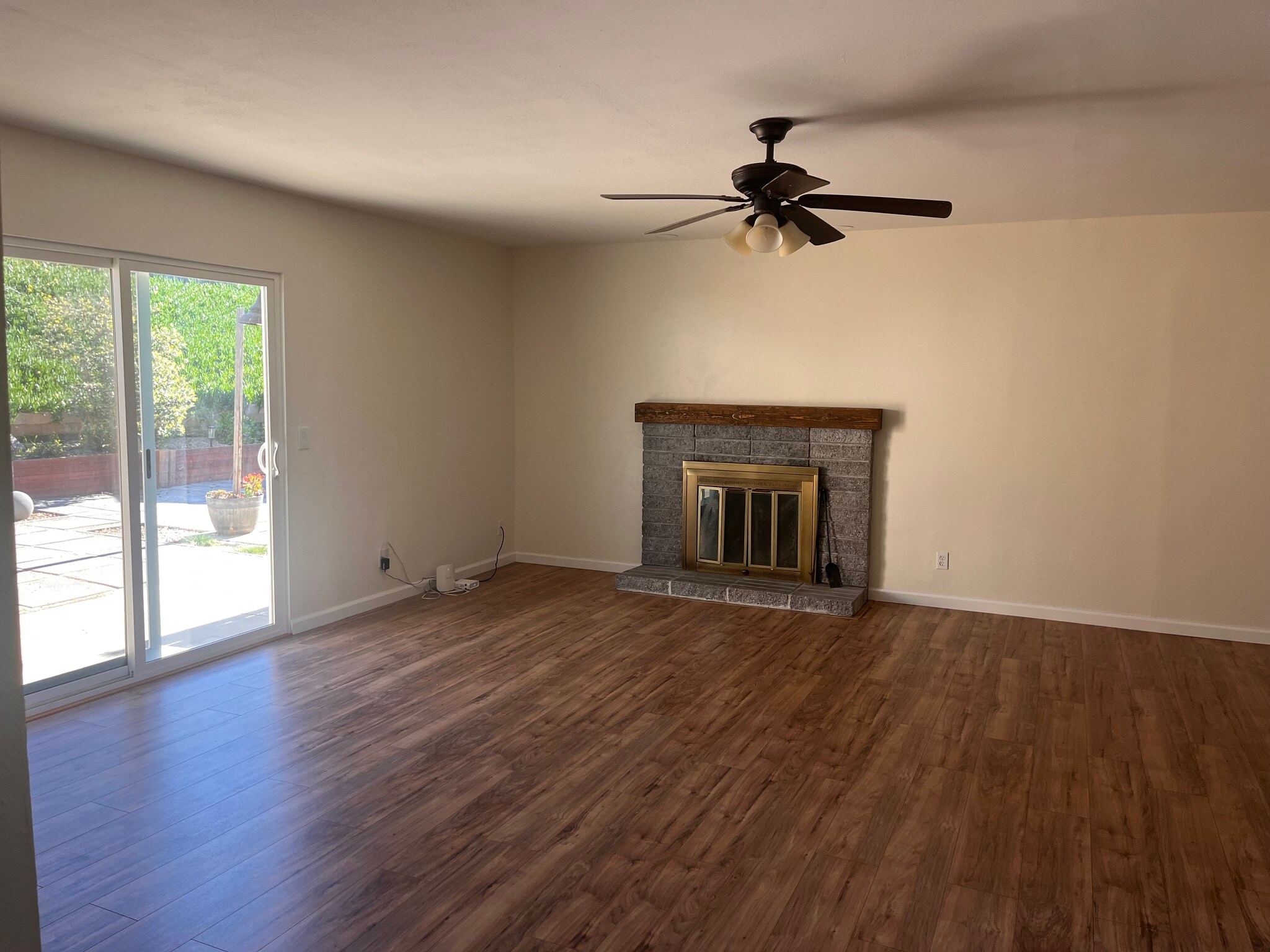 Building Photo - 3940 Silver Leaf Dr