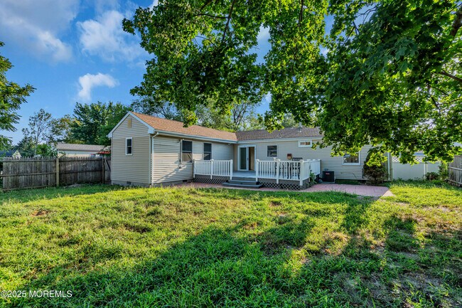 Building Photo - 879 Egret Dr