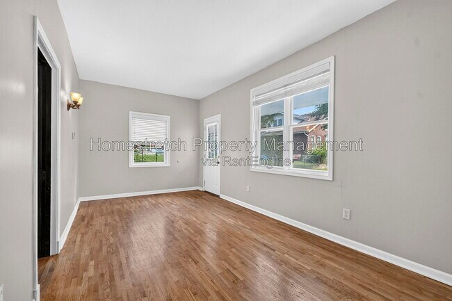 Building Photo - 6737 Fyler Ave
