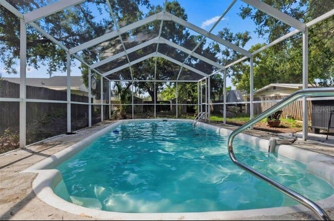 Building Photo - 4412 W Pearl Ave