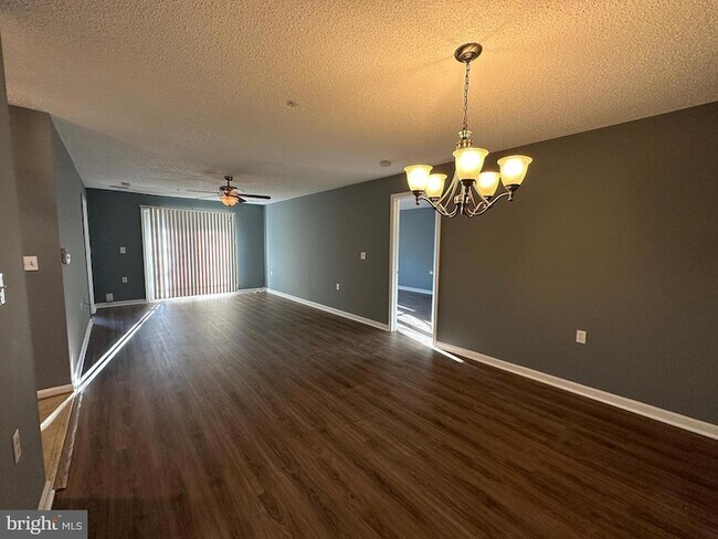 Building Photo - 12907 Churchill Ridge Cir