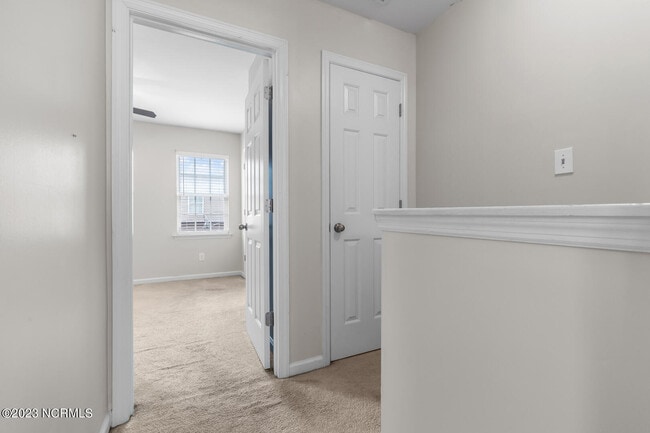 Building Photo - 9005 Banister Loop