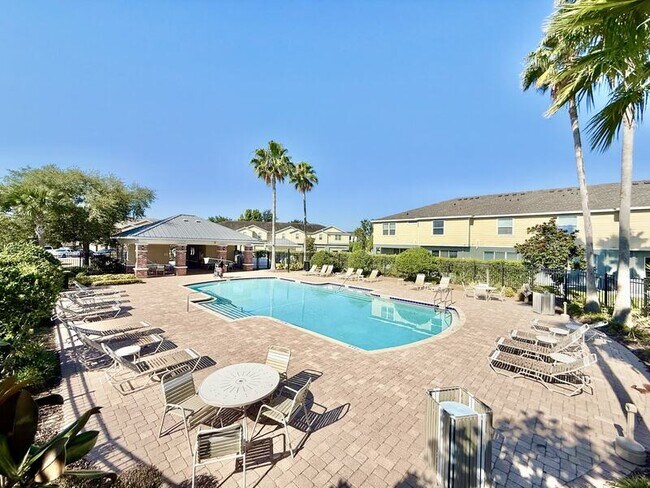 Building Photo - 4978 White Sanderling Ct