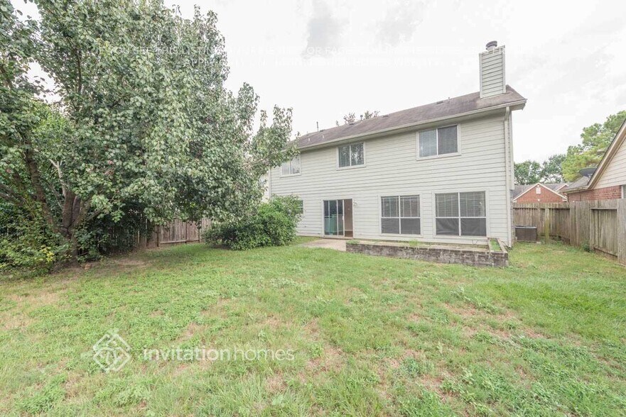 Building Photo - 6427 Founding Dr