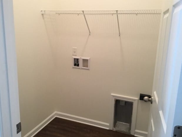 Building Photo - 351 N Twin Maple Rd