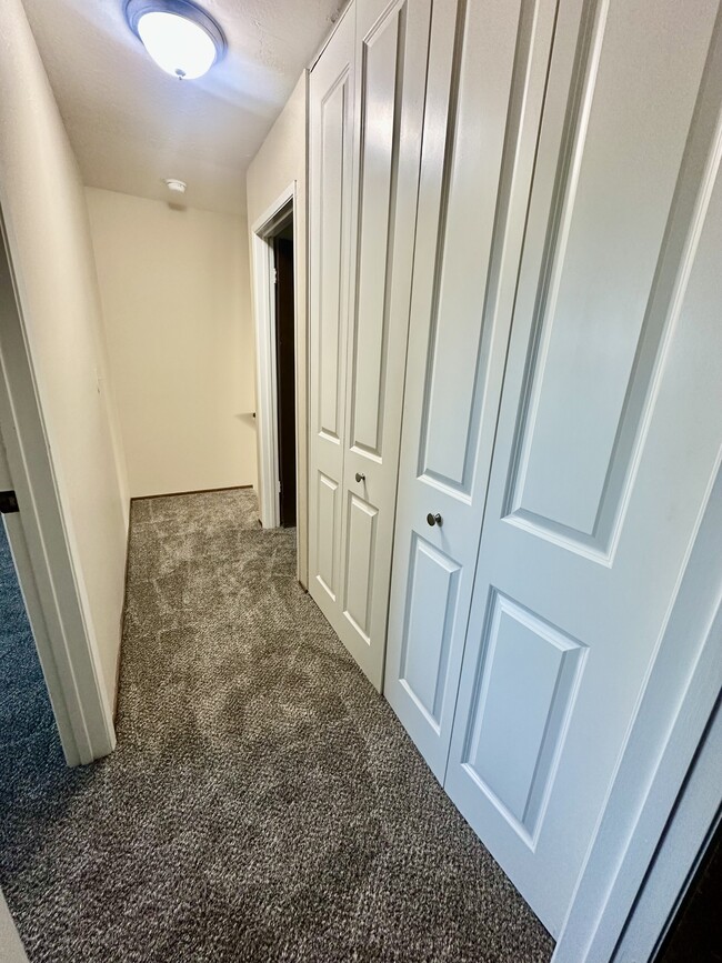 Building Photo - 3540 Northwood Dr.