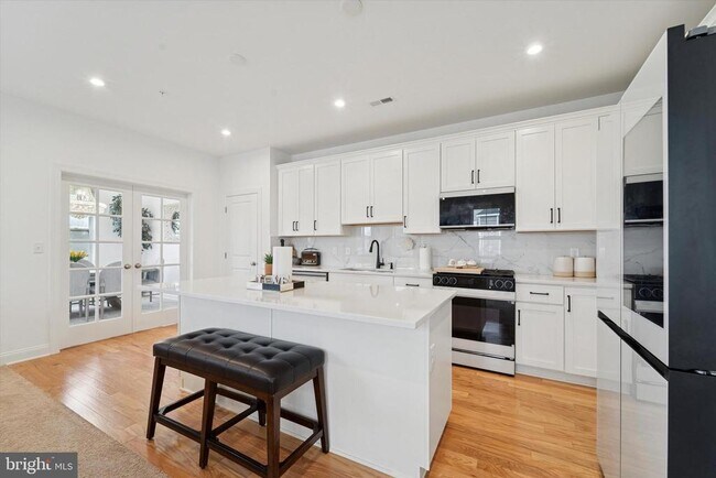 Building Photo - 25 Copper Ct