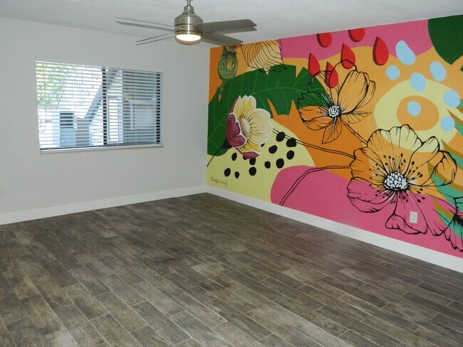 Building Photo - Beautifully Upgraded 2BR/2BA Condo – Lake ...