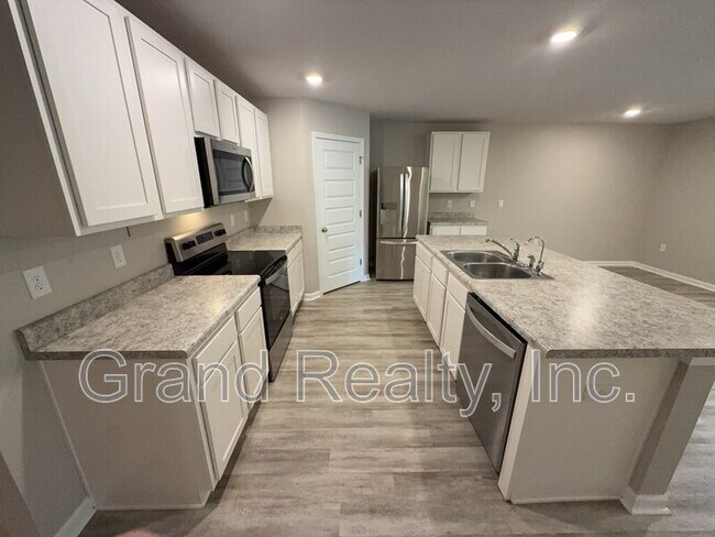 Building Photo - 4407 White Cedar Ct