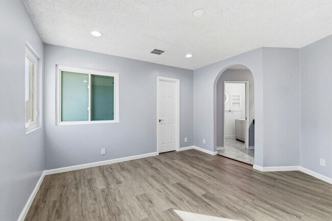 Building Photo - 44648 17th St E