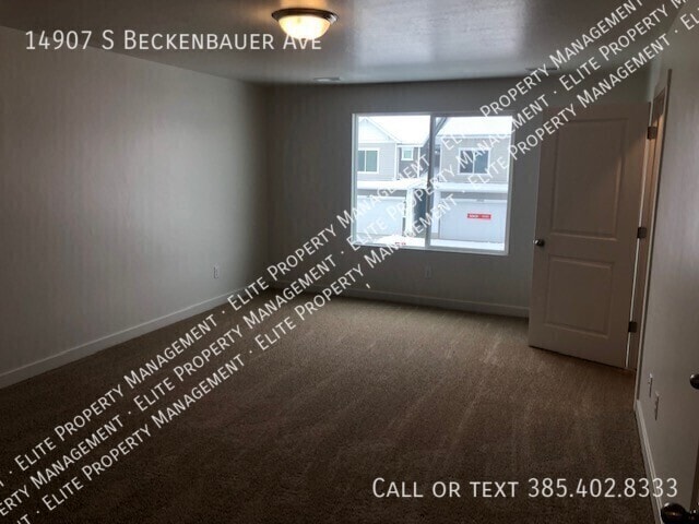 Building Photo - 14907 Beckenbauer Ave