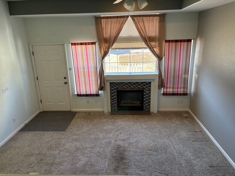 Building Photo - 8199 Welby Rd