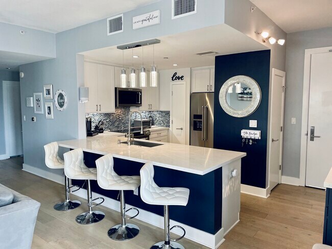 Kitchen - 603 Davis St