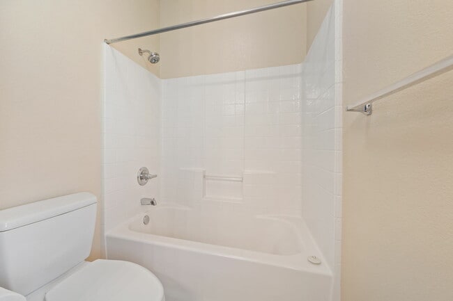 Building Photo - 300 Homewood Ct