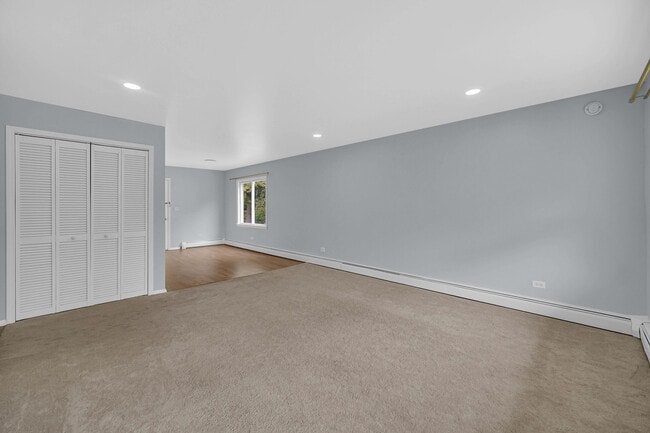 Building Photo - 2528 N Linden Ave