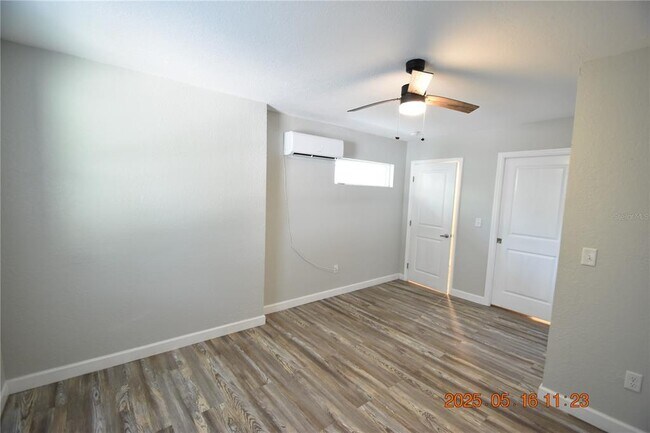 Building Photo - 419 Stremma Rd